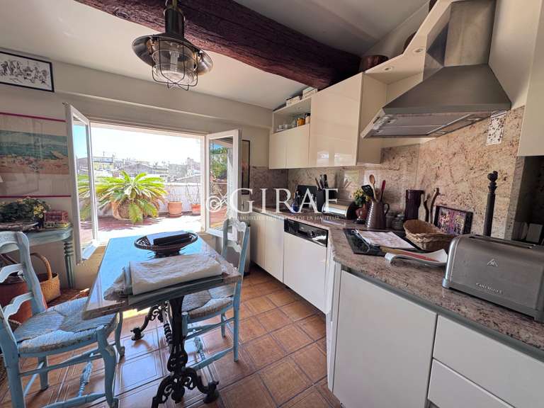 Appartement Cap-d-antibes - 2 chambres - 102m²