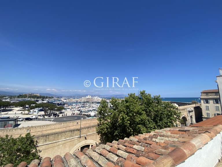 Appartement Cap-d-antibes - 2 chambres - 102m²