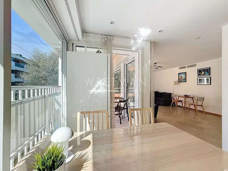 Appartement Cap-d-antibes - 2 chambres - 76m²