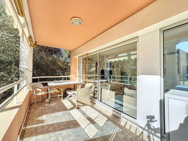 Appartement Cap-d-antibes - 2 chambres - 76m²