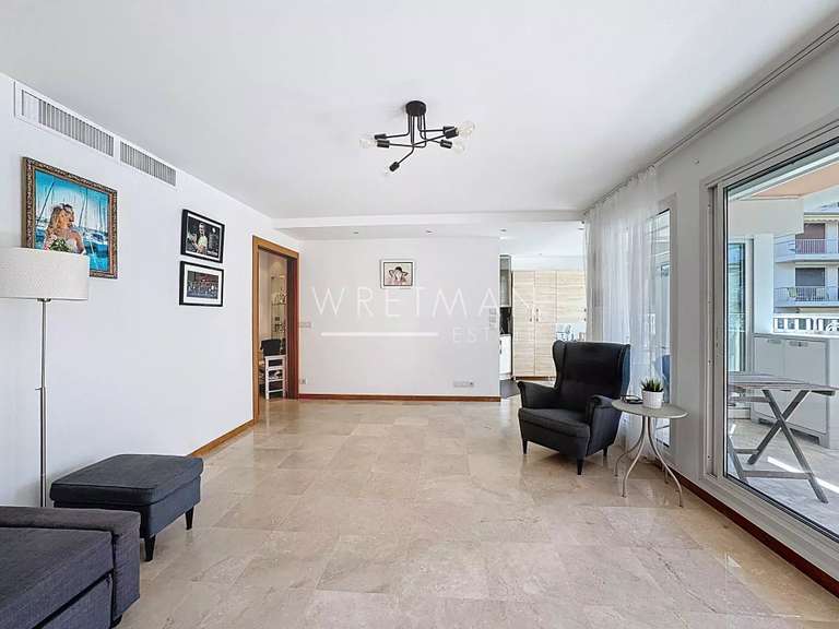 Appartement Cap-d-antibes - 2 chambres - 76m²