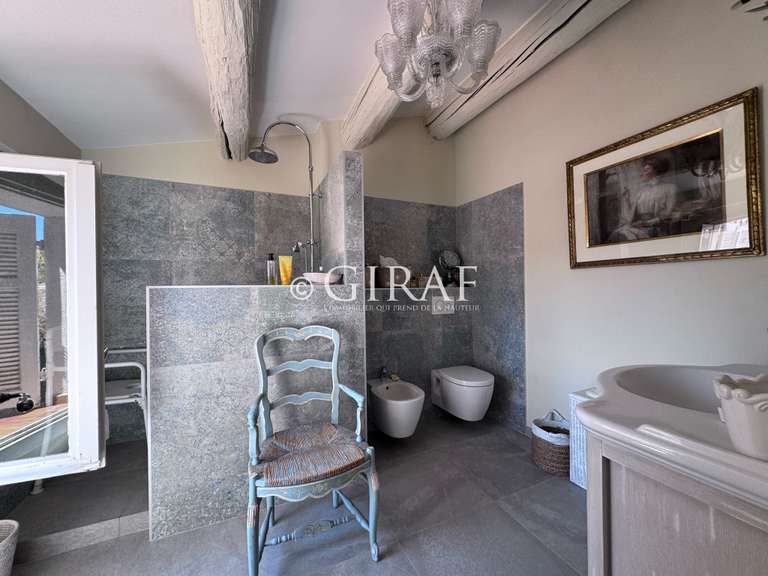 Appartement Cap-d-antibes - 2 chambres - 102m²