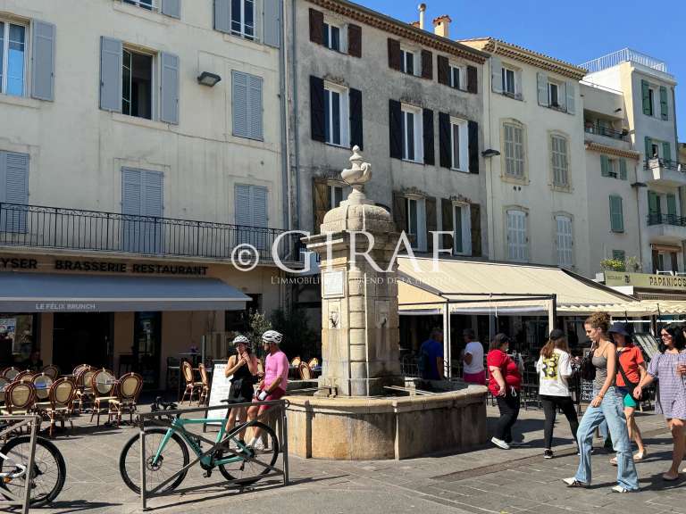 Appartement Cap-d-antibes - 2 chambres - 102m²