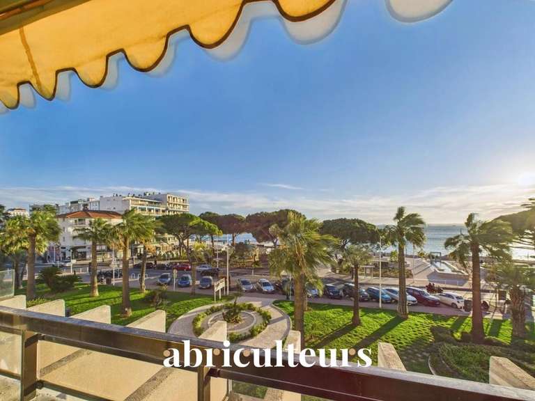 Appartement avec Vue sur mer Cap-d-antibes - 2 chambres - 84m²