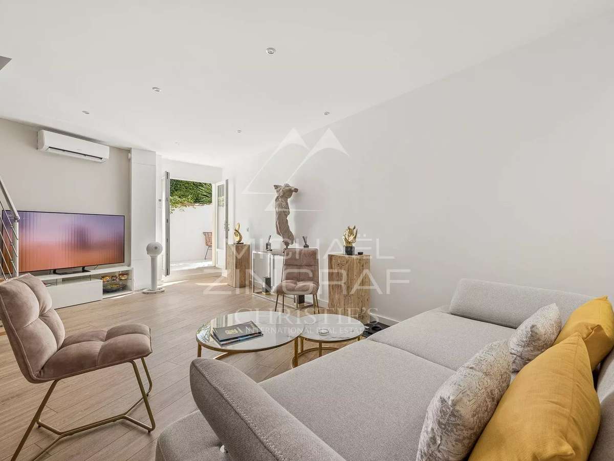 Apartment cap-d-antibes