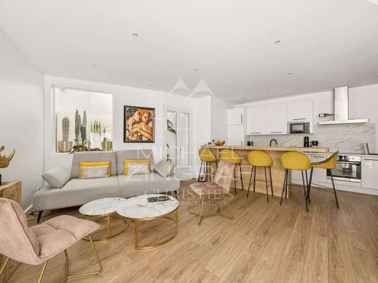 Apartment cap-d-antibes - 3 bedrooms - 149m²