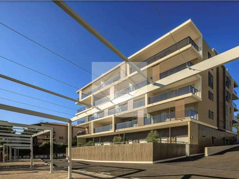 Appartement Cap-d-antibes - 3 chambres