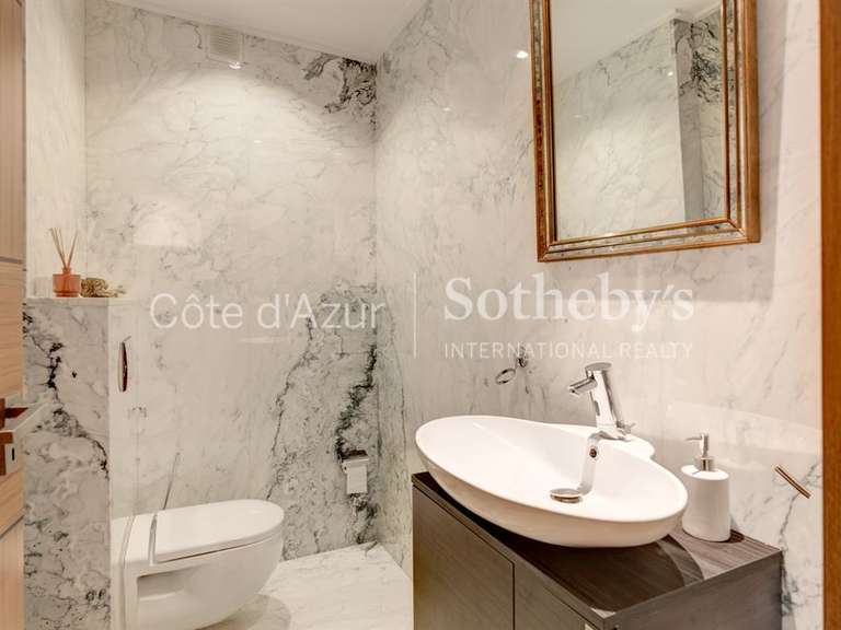 Appartement Cap-d-antibes - 3 chambres - 128m²