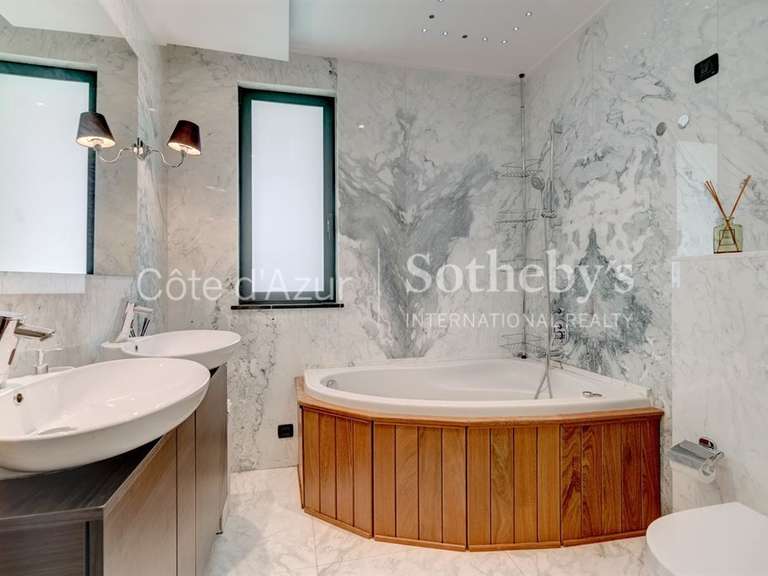 Apartment cap-d-antibes - 3 bedrooms - 128m²