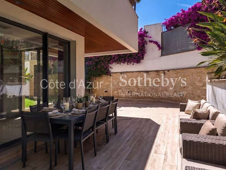 Appartement Cap-d-antibes - 3 chambres - 128m²
