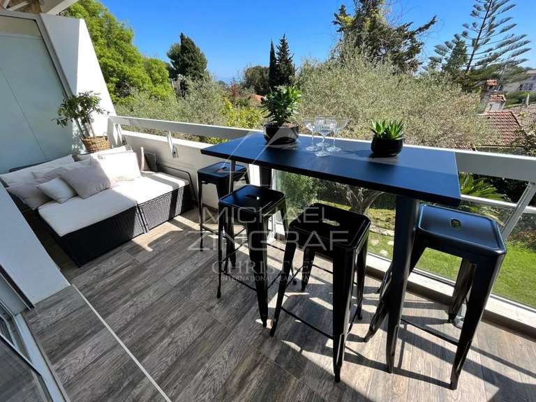 Appartement Cap-d-antibes - 2 chambres - 69m²