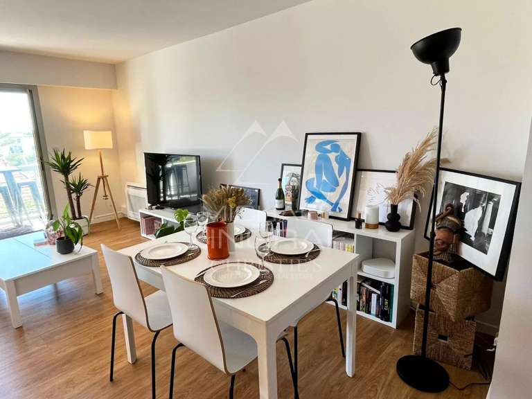 Appartement Cap-d-antibes - 2 chambres - 69m²