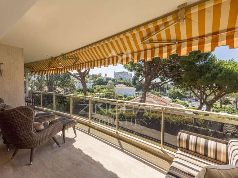 Appartement avec Vue sur mer Cap-d-antibes - 2 chambres - 110m²