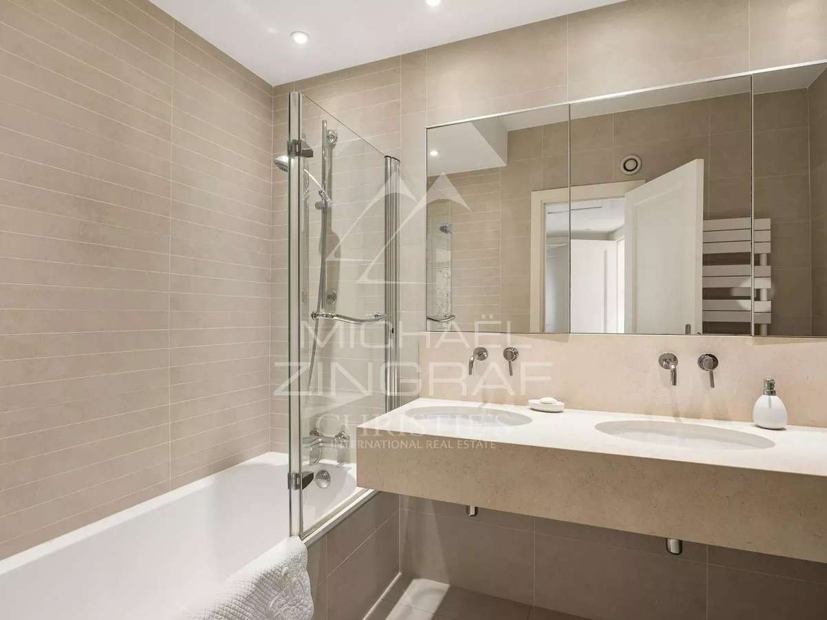 Apartment cap-d-antibes