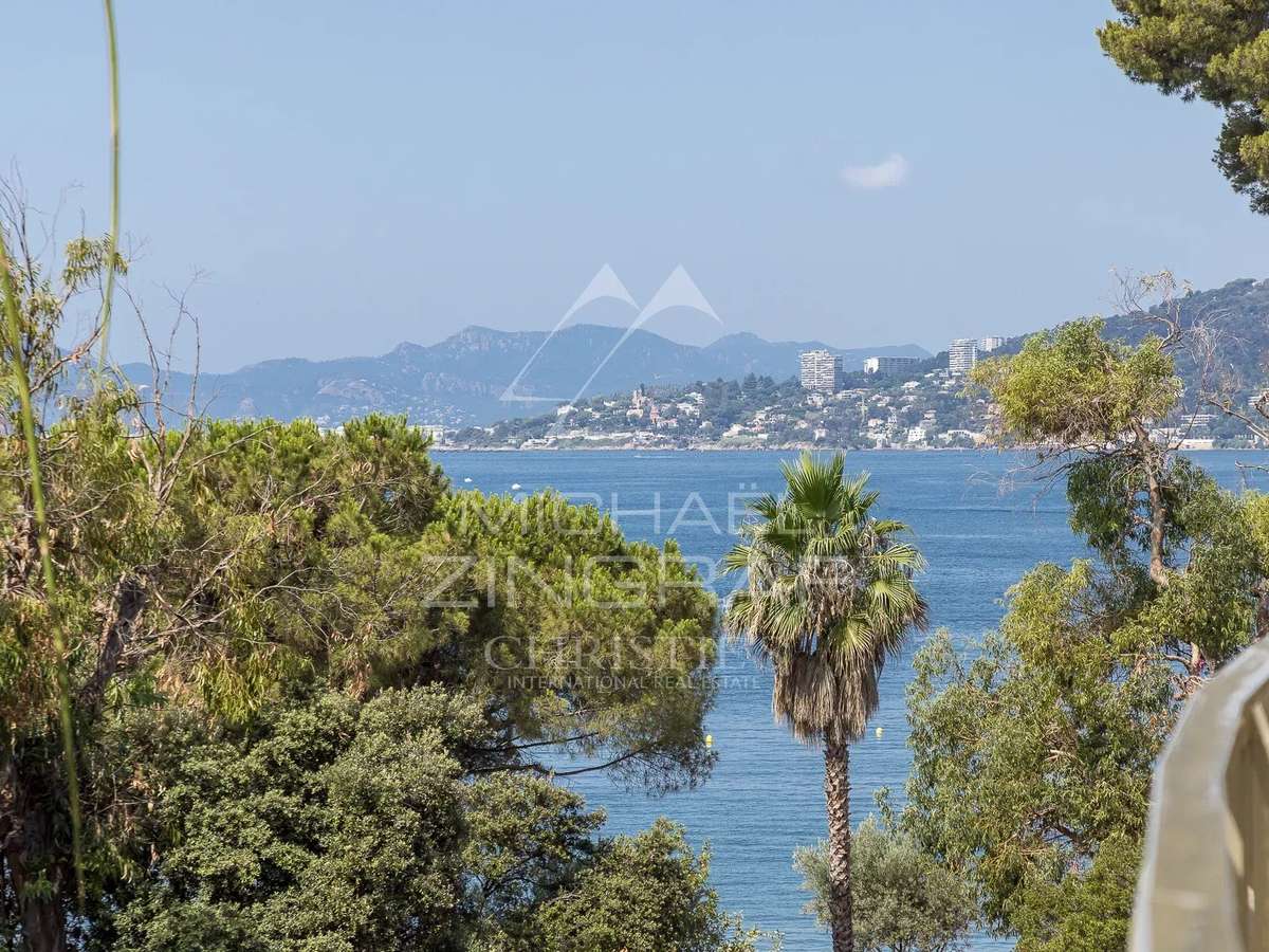 Apartment cap-d-antibes
