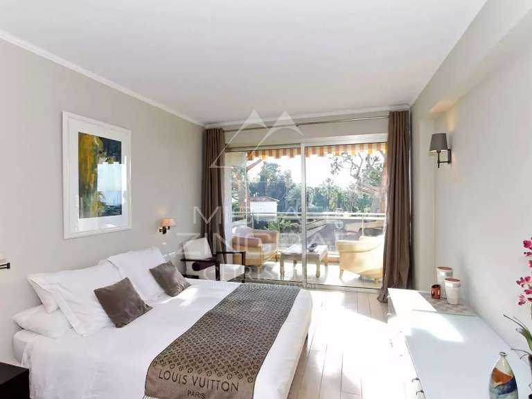 Appartement avec Vue sur mer Cap-d-antibes - 2 chambres - 110m²