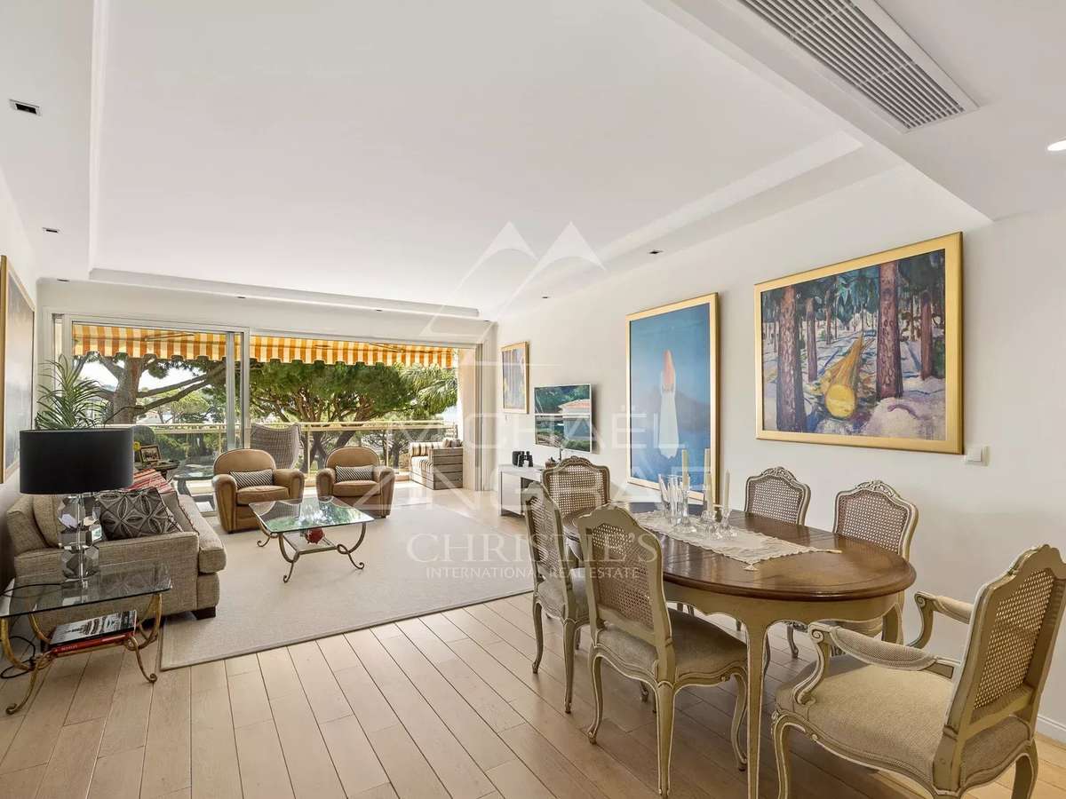 Apartment cap-d-antibes