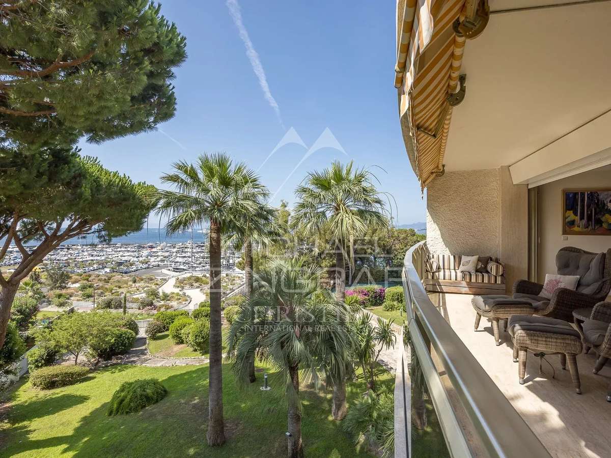 Apartment cap-d-antibes