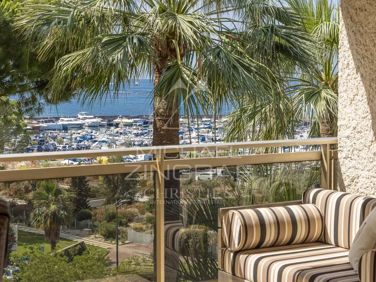 Apartment cap-d-antibes