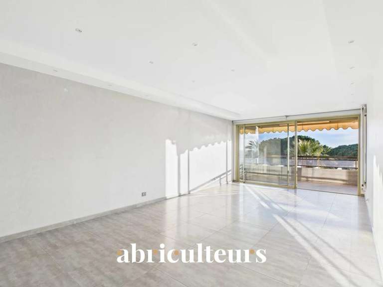 Appartement avec Vue sur mer Cap-d-antibes - 2 chambres - 84m²