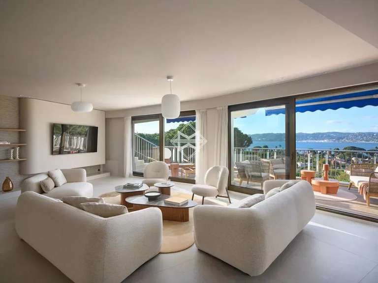 Appartement avec Vue sur mer Cap-d-antibes - 5 chambres - 281m²