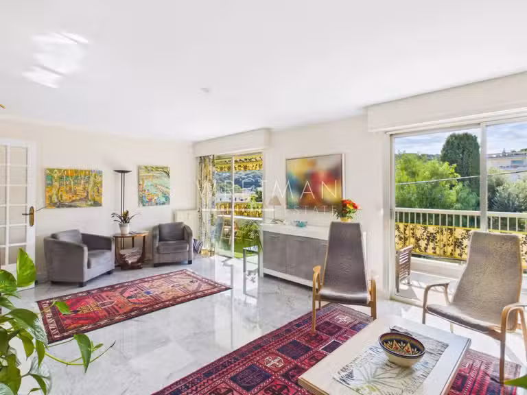 Appartement Cap-d-antibes - 2 chambres - 97m²