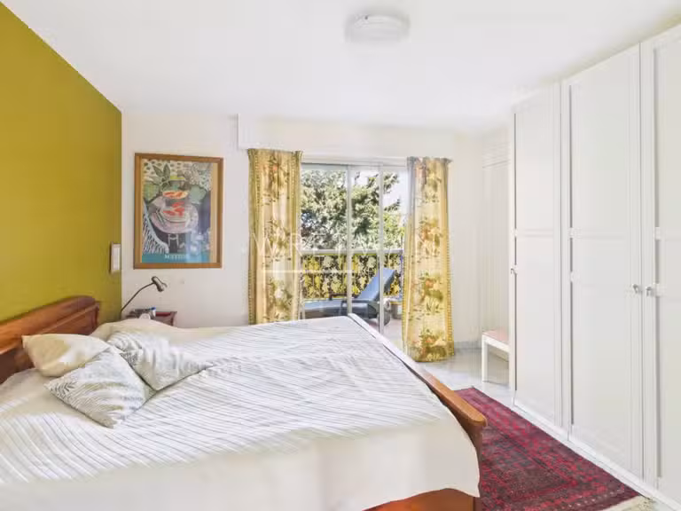 Appartement Cap-d-antibes - 2 chambres - 97m²