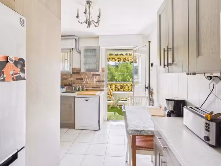 Appartement Cap-d-antibes - 2 chambres - 97m²