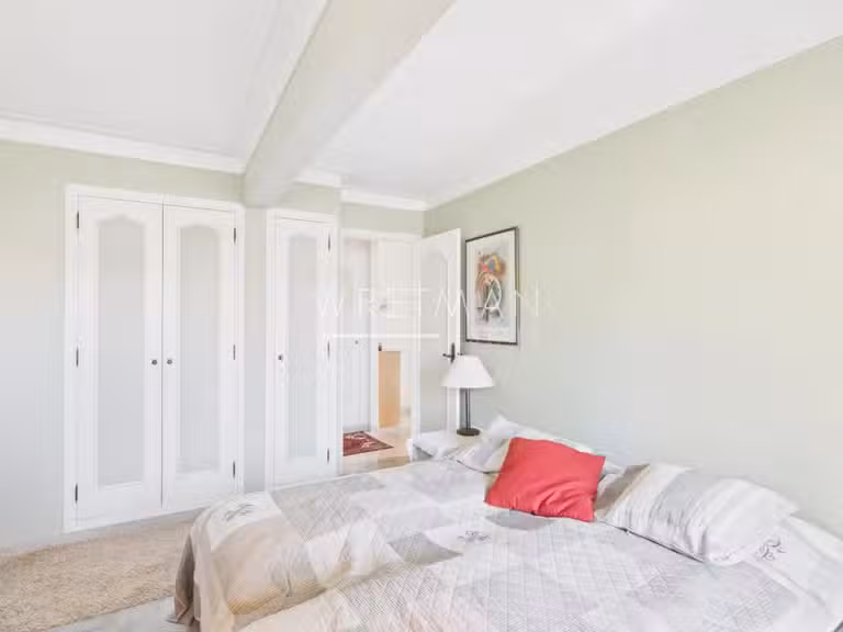 Appartement Cap-d-antibes - 2 chambres - 97m²