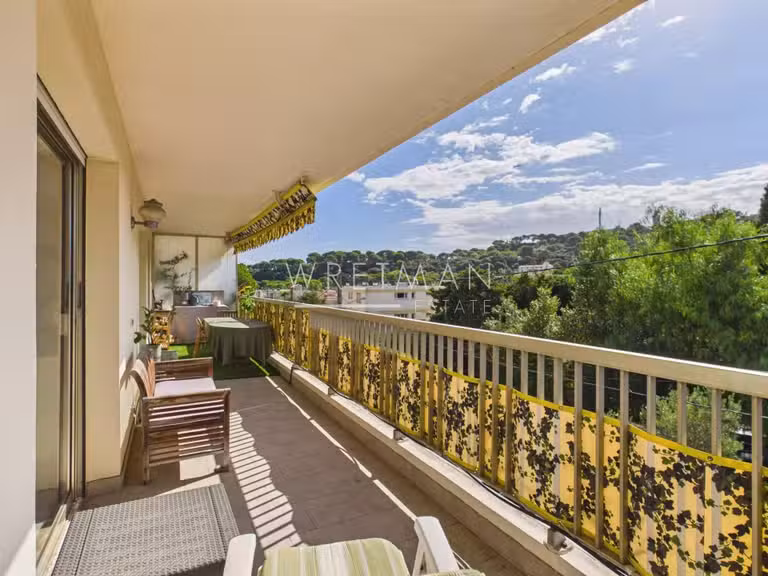 Appartement Cap-d-antibes - 2 chambres - 97m²