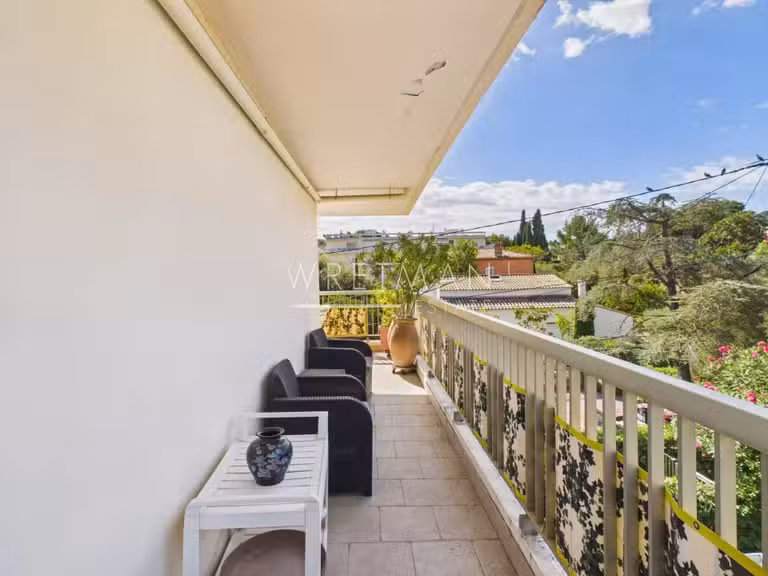 Appartement Cap-d-antibes - 2 chambres - 97m²