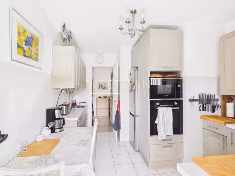 Appartement Cap-d-antibes - 2 chambres - 97m²