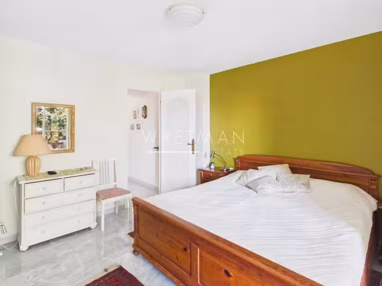 Appartement Cap-d-antibes - 2 chambres - 97m²