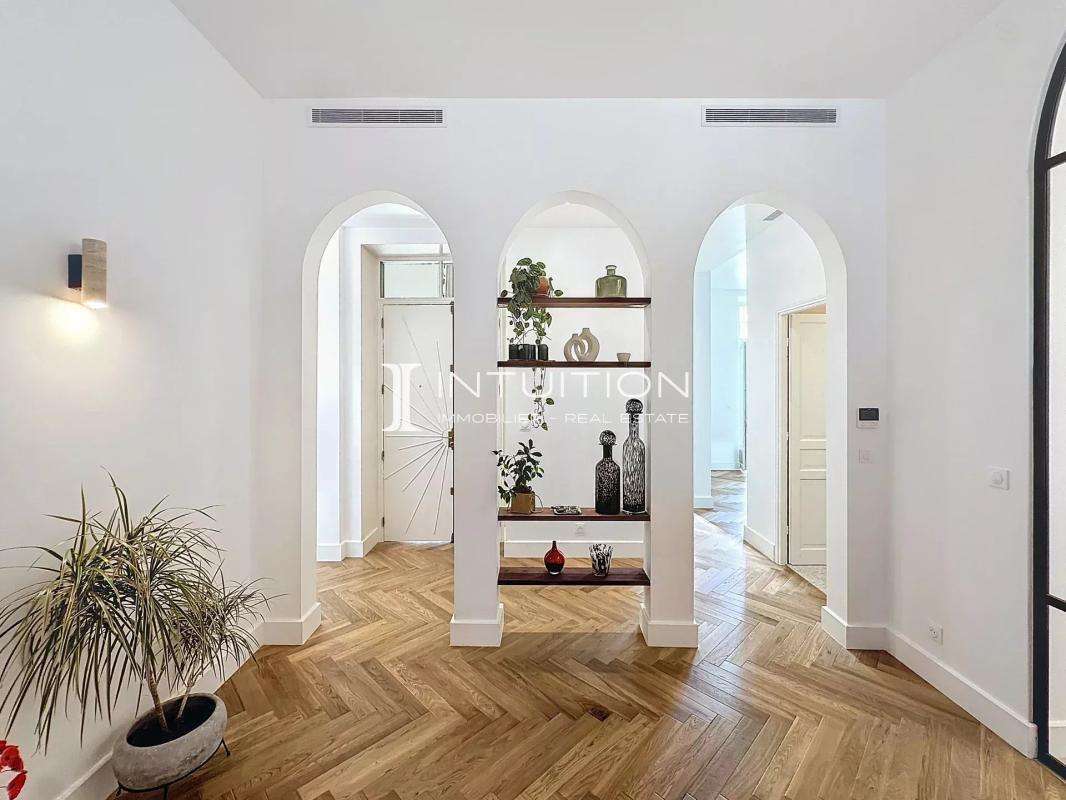 Apartment cap-d-antibes