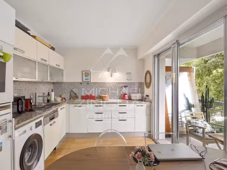 Appartement Cap-d-antibes - 2 chambres - 67m²