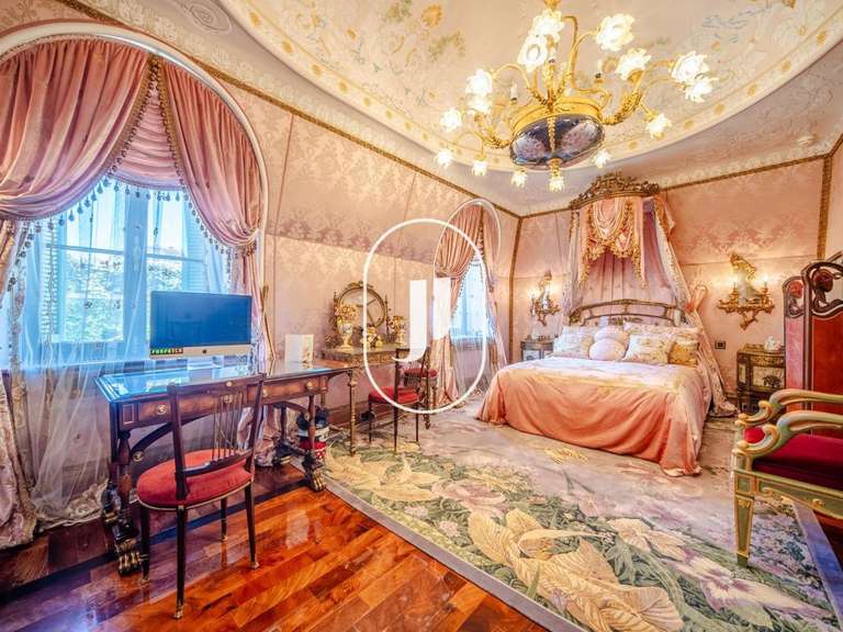 Château avec Vue sur mer Cap-d-antibes - 14 chambres - 1013m²