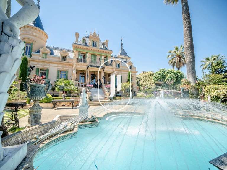 Château avec Vue sur mer Cap-d-antibes - 14 chambres - 1013m²