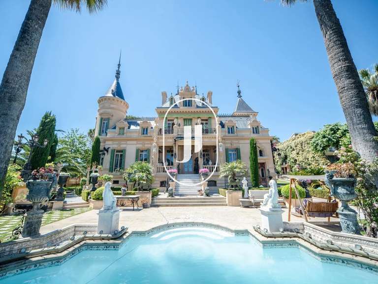 Château avec Vue sur mer Cap-d-antibes - 14 chambres - 1013m²