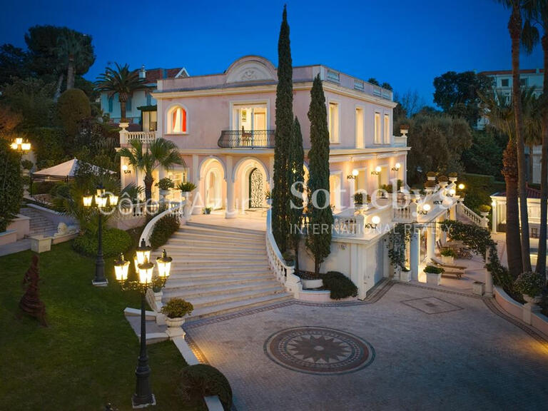 Vente Hôtel particulier cap-d-antibes - 5 chambres