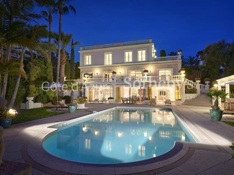 Hôtel particulier Cap-d-antibes - 5 chambres - 420m²