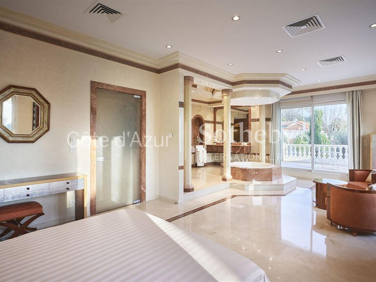 Hôtel particulier Cap-d-antibes - 5 chambres - 420m²