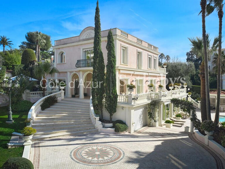 Hôtel particulier Cap-d-antibes - 5 chambres - 420m²