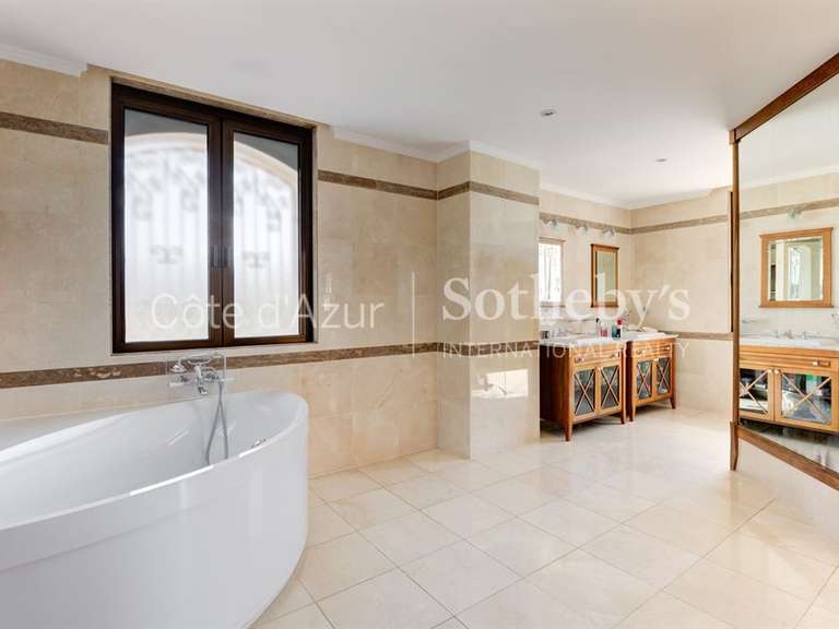 Maison avec Vue sur mer Cap-d-antibes - 5 chambres - 347m²