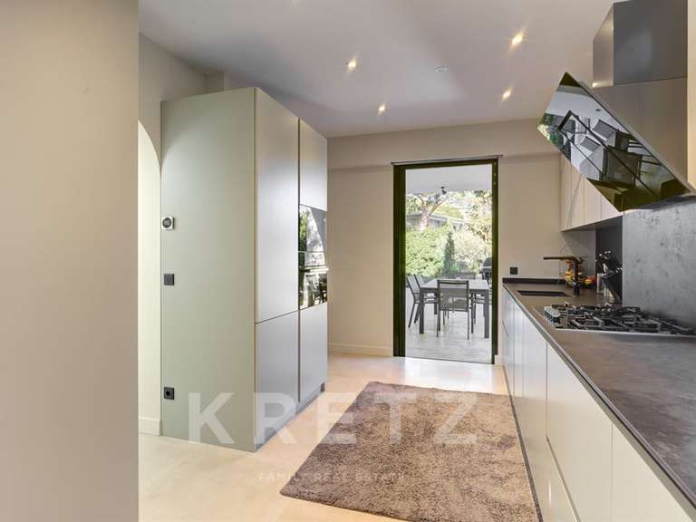 House cap-d-antibes - 6 bedrooms - 300m²
