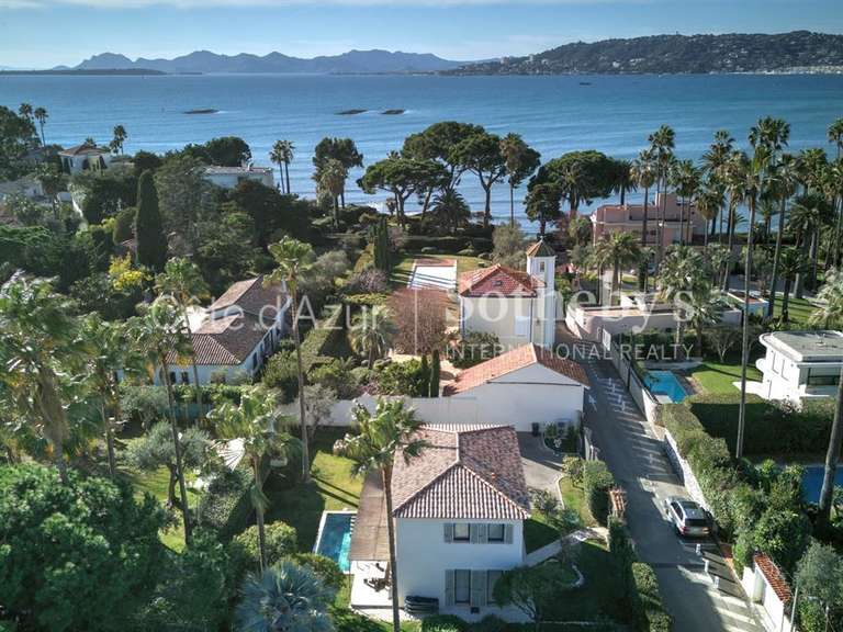 Maison Cap-d-antibes - 3 chambres - 167m²