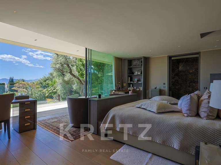 Maison Cap-d-antibes - 9 chambres - 900m²