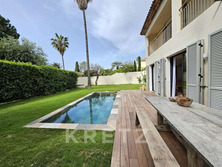 Maison Cap-d-antibes - 3 chambres - 164m²