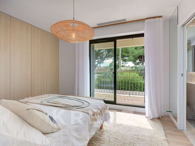 Maison Cap-d-antibes - 3 chambres - 164m²