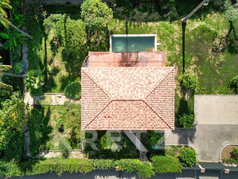 Maison Cap-d-antibes - 3 chambres - 164m²