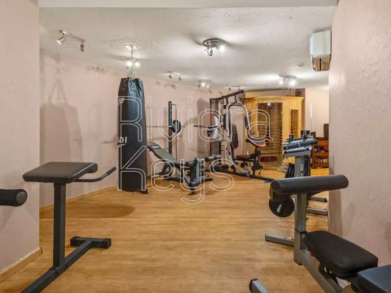 Maison Cap-d-antibes - 5 chambres - 408m²